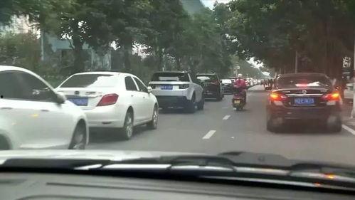 广东爆料停车混乱视频,乱停乱放成难题  第2张